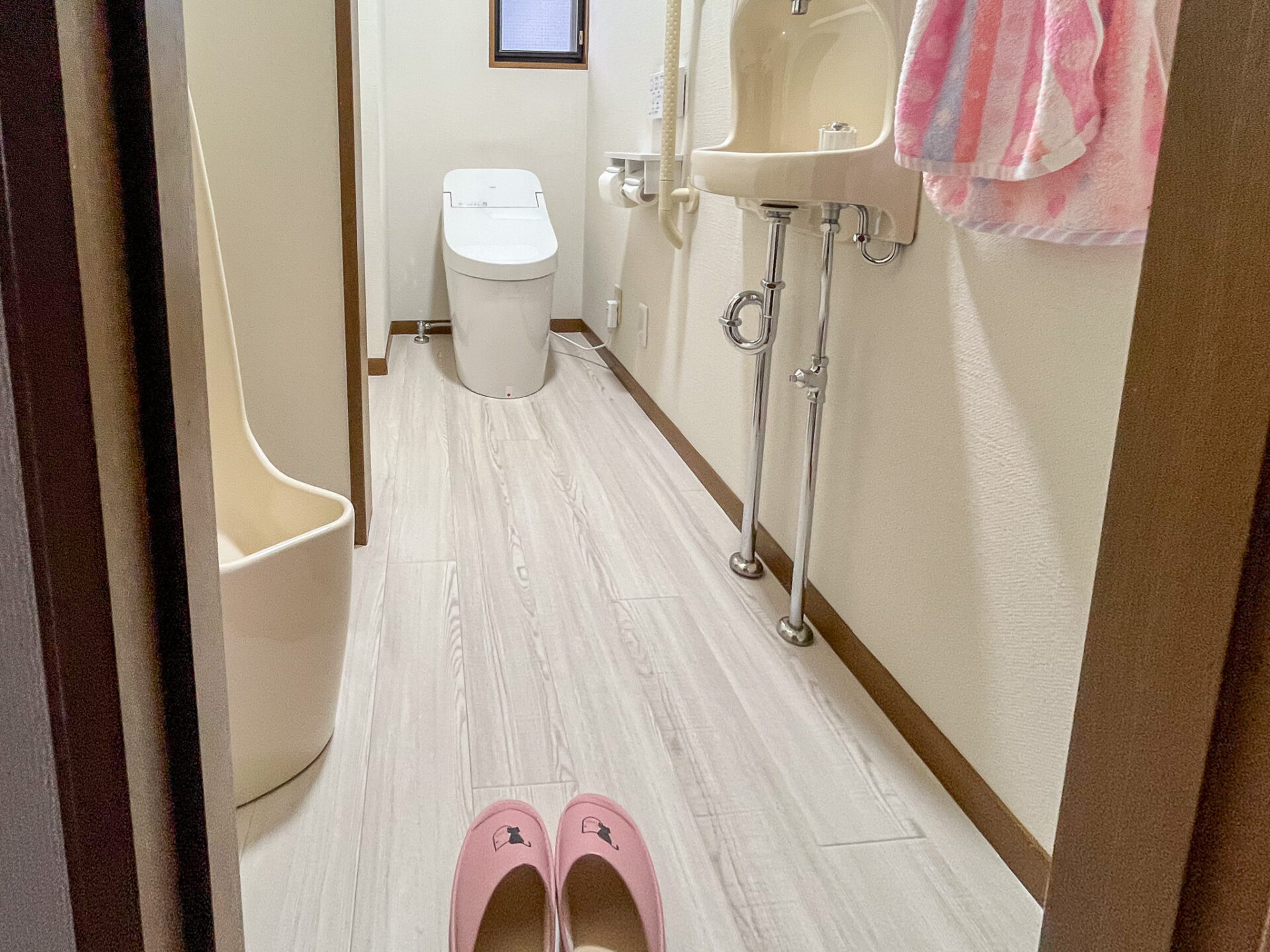1階トイレ施工後（全体）