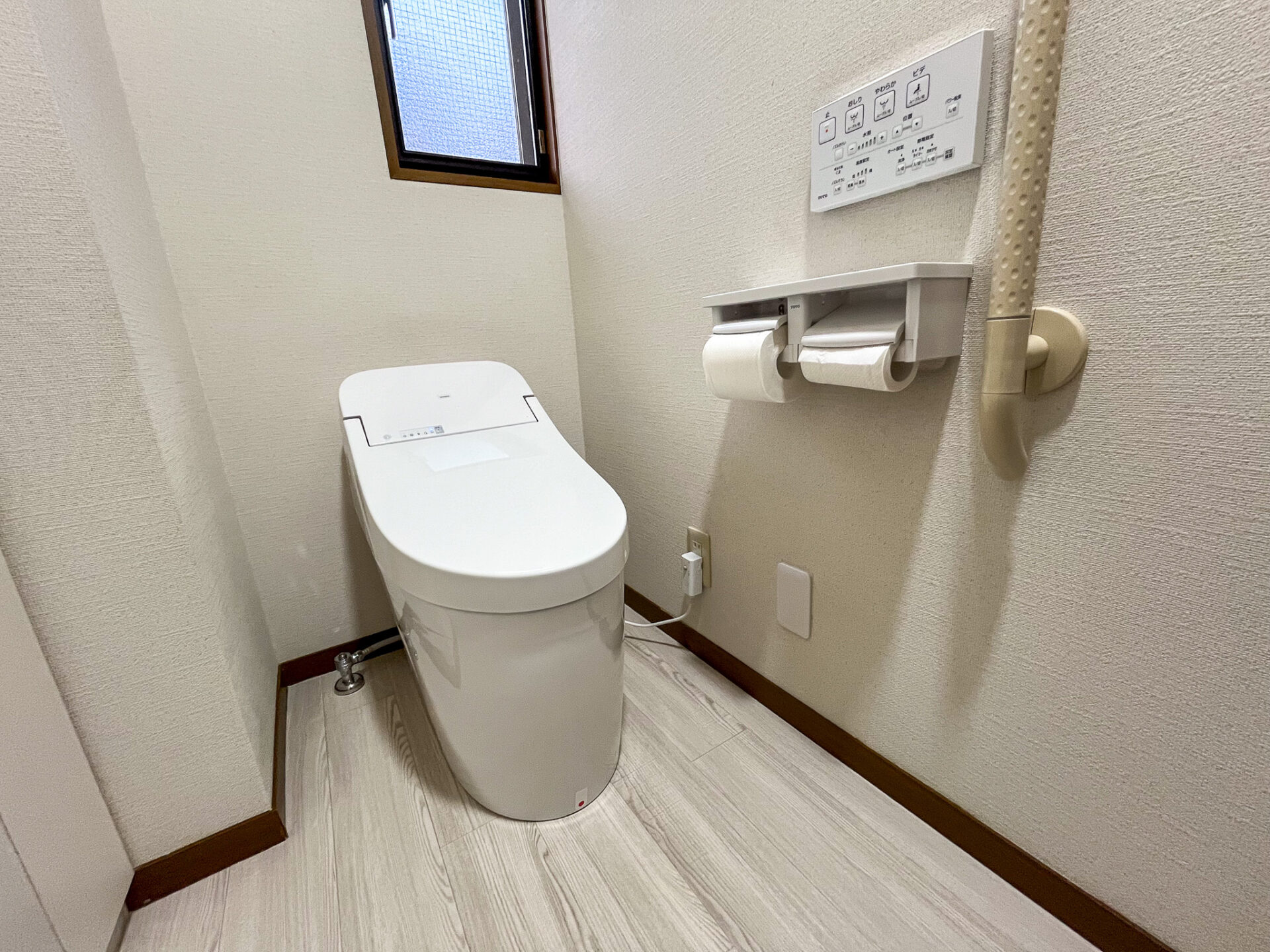 1階トイレ施工後（全体）